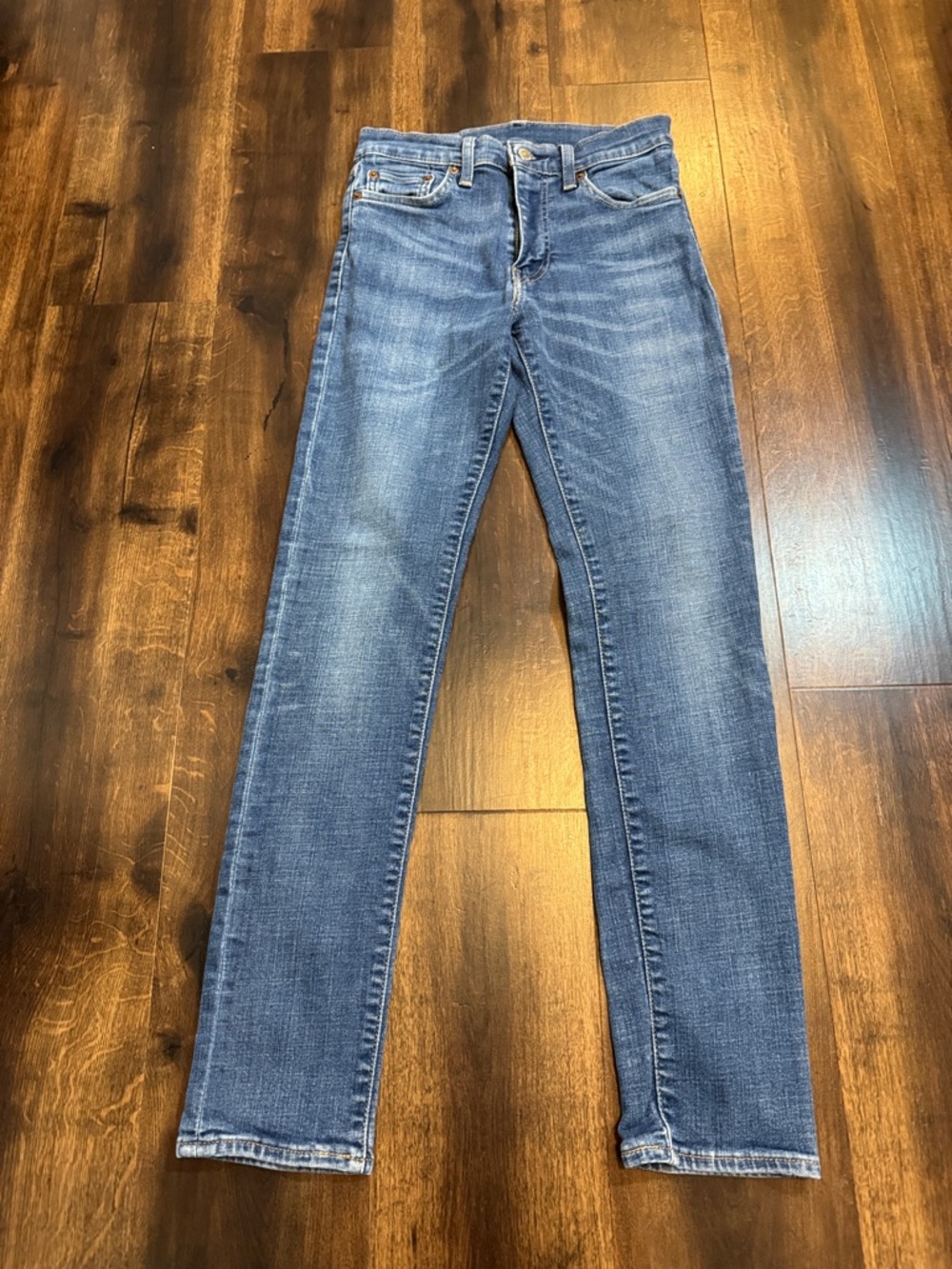 Levi's Women's Skinny Jeans in Faded Blue Denim 30X32